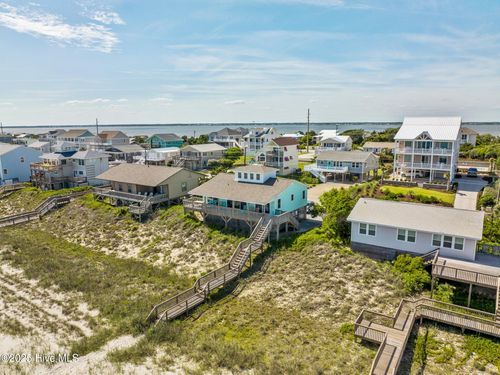 1711 Ocean Dr, Emerald Isle, NC, 28594-6627 | Card Image