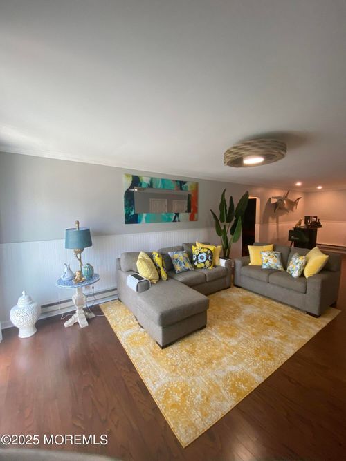 b1-1382 Ocean Ave, Sea Bright, NJ, 07760-2266 | Card Image