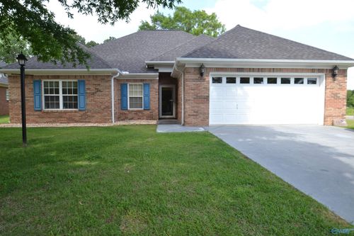 111 Lindsey Ln, Snead, AL, 35952-5405 | Card Image