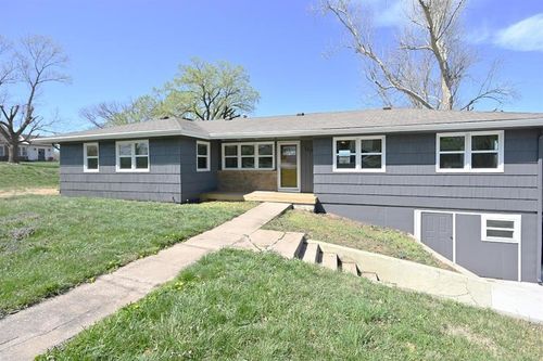 122 Almond St, Platte City, MO, 64079-9657 | Card Image