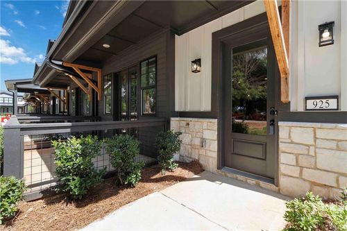 unit-13-925 Willingham Dr, Hapeville, GA, 30354-1198 | Card Image