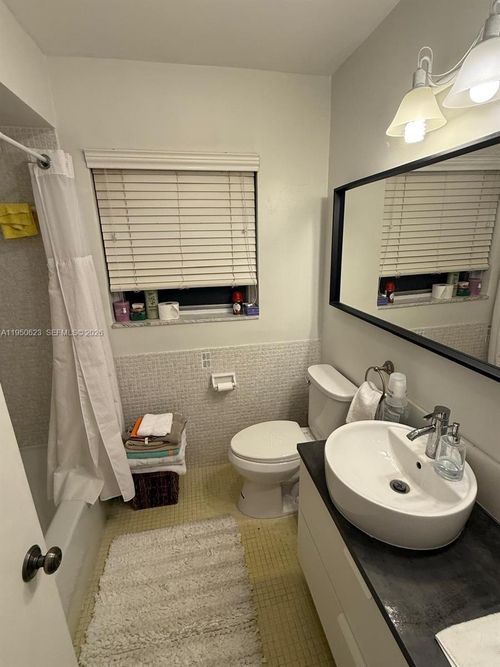 apt-317-700 Layne Blvd, Hallandale Beach, FL, 33009-6545 | Card Image