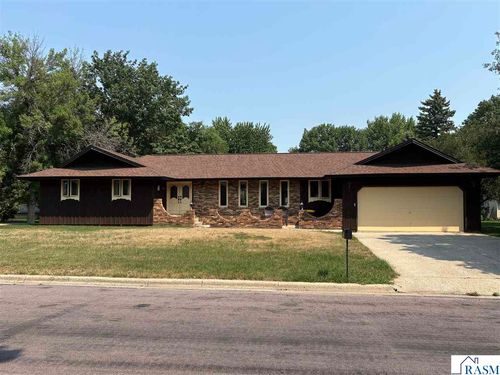 511 Sw 3rd Street, Madelia, MN, 56062 | Card Image