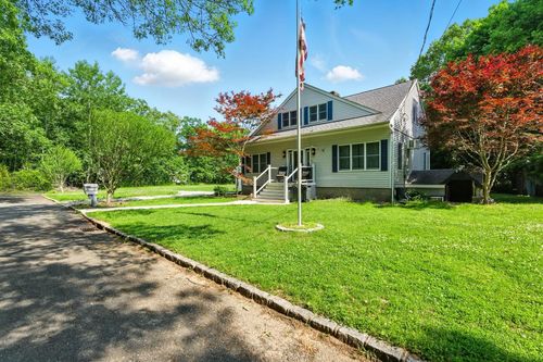 3 Alabama Ave, Port Jefferson Station, NY, 11776-3003 | Card Image