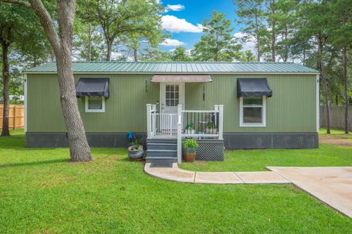 211 Passion Flower St, Defuniak Springs, FL, 32433-2209 | Card Image