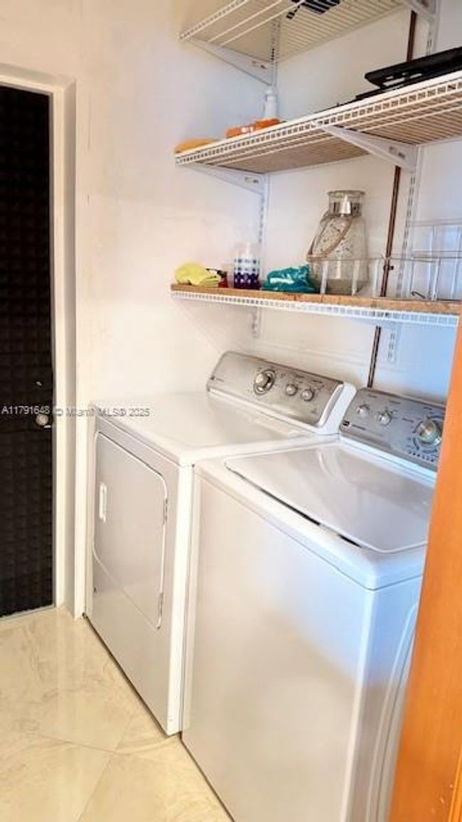 16210 Sw 97 Th Ct, House other with 4 bedrooms, 4 bathrooms and null parking in Miami FL | Image 22