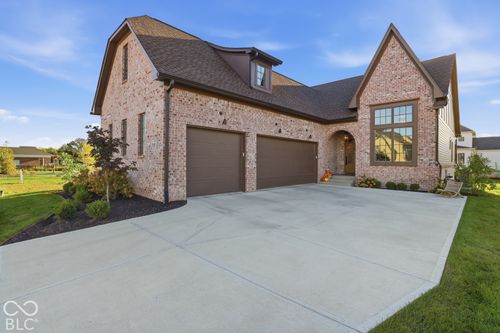 3588 Marketplace Ct, Zionsville, IN, 46077 | Card Image