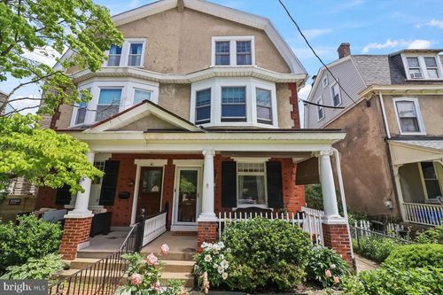 18 W Gravers Ln, PHILADELPHIA, PA, 19118-3306 | Card Image