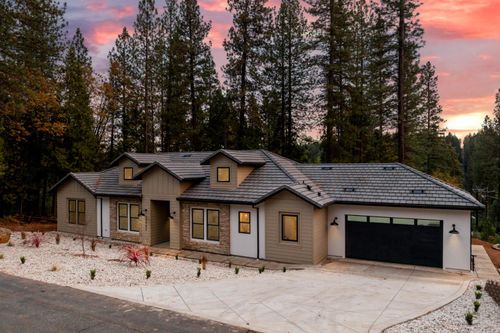 12489 New Brunswick Ct, Grass Valley, CA, 95945-9546 | Card Image