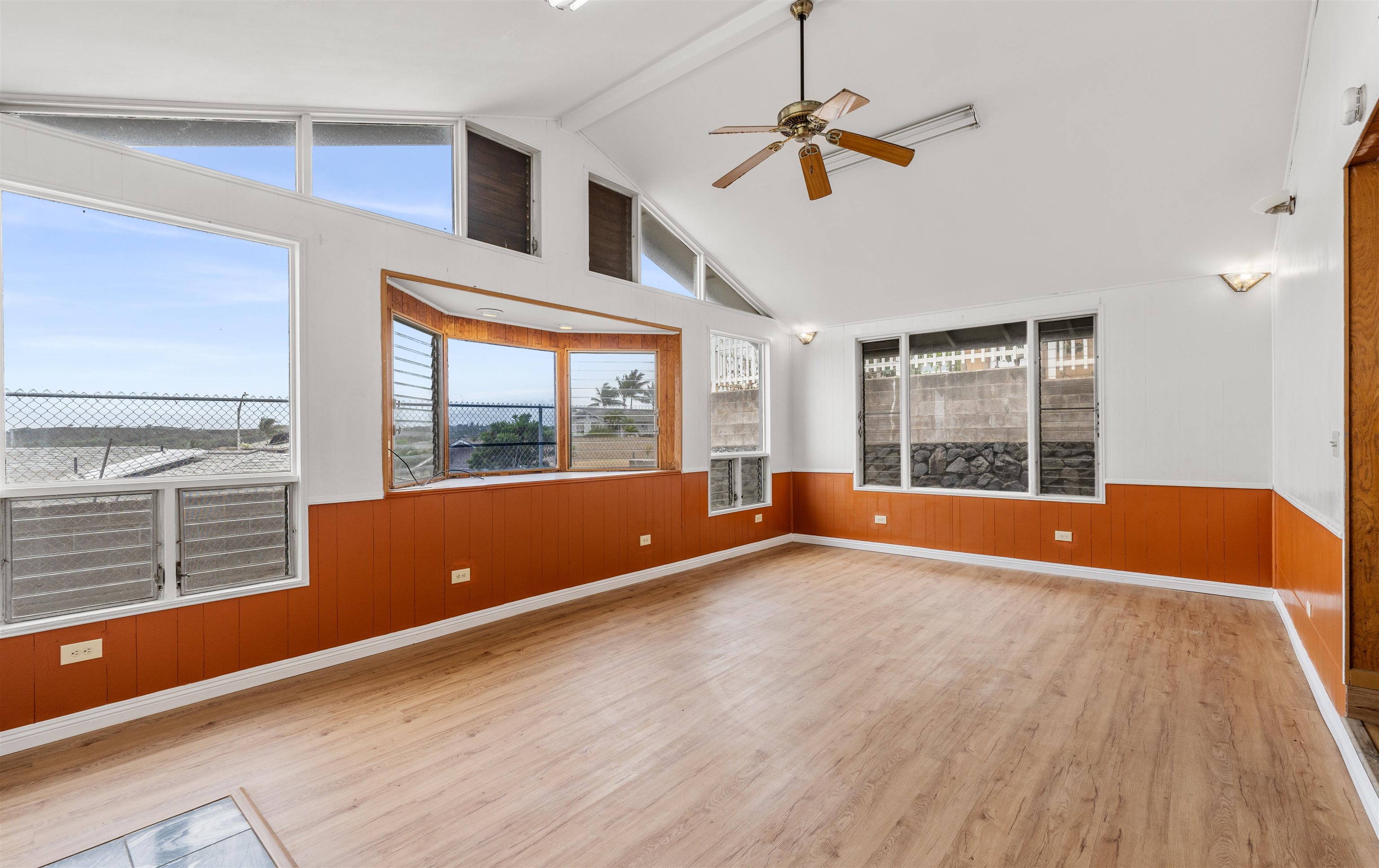 Paloma St, Wailuku, HI 96793