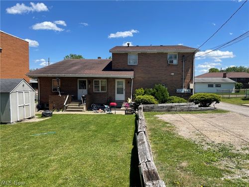 106 Columbus Way, Weirton, WV, 26062-2000 | Card Image