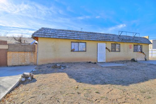 8524 Trumbull Ave Se, Albuquerque, NM, 87108-4213 | Card Image