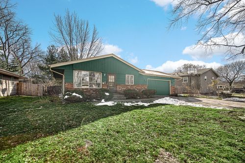 1226 Arnold Ave, Rockford, IL, 61108-4102 | Card Image