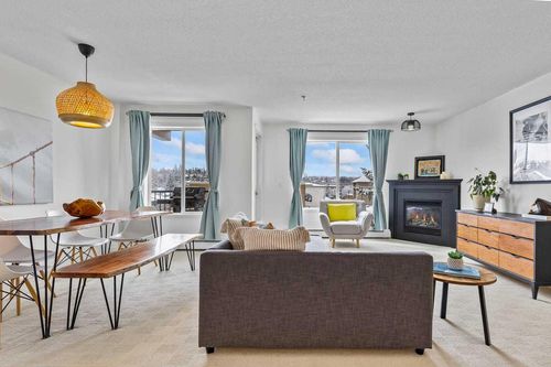 301-1110 17 St Sw, Calgary, AB, T3C3X3 | Card Image