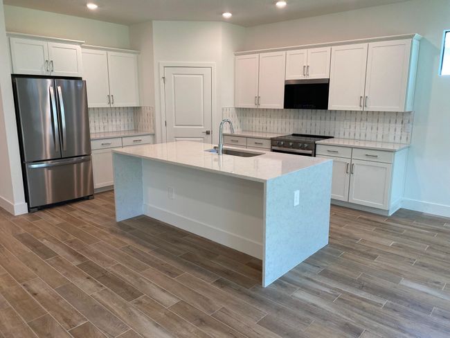 6840 Se Park Trace Dr, House other with 4 bedrooms, 2 bathrooms and null parking in Stuart FL | Image 6