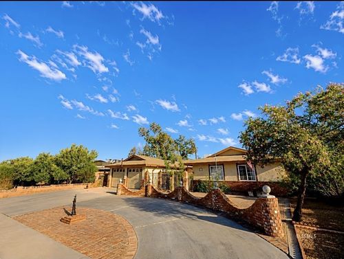 421 W Howell, Ridgecrest, CA, 93555 | Card Image