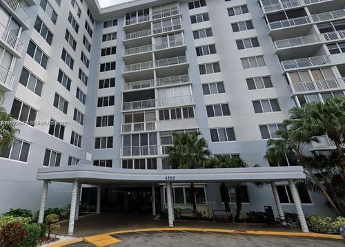 apt-206-4200 Hillcrest Dr, Hollywood, FL, 33021-7935 | Card Image