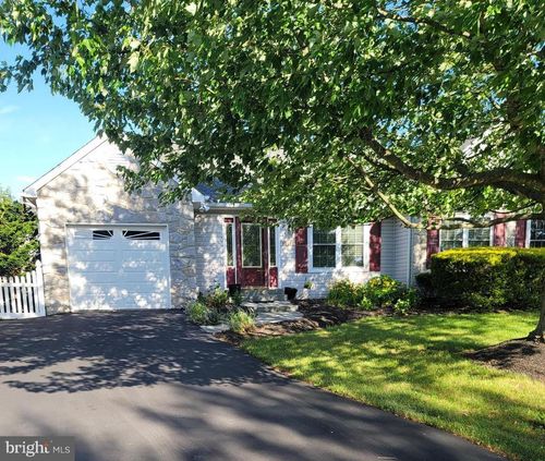 4802 Rush Dr, PIPERSVILLE, PA, 18947-1047 | Card Image