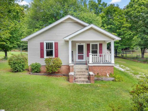 704 Slater Rd, Marietta, SC, 29661-9509 | Card Image