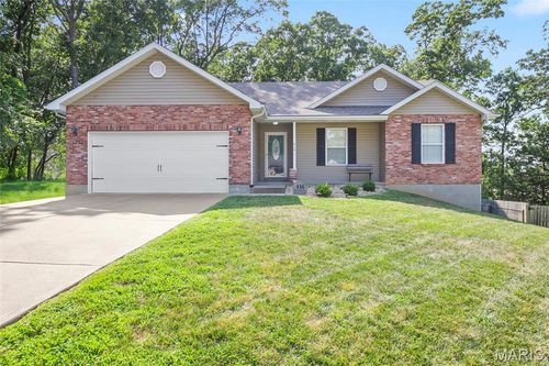 416 Trenton Dr, De Soto, MO, 63020-4137 | Card Image