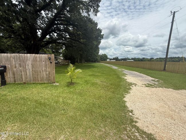 entrance | Image 24