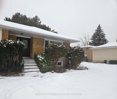39 Bathford Cres, North York, ON, M2J2S3 | Card Image