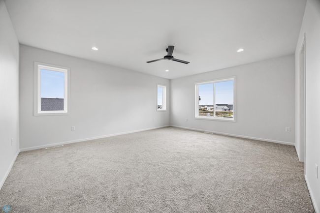 Photos of Previous Model | Image 30
