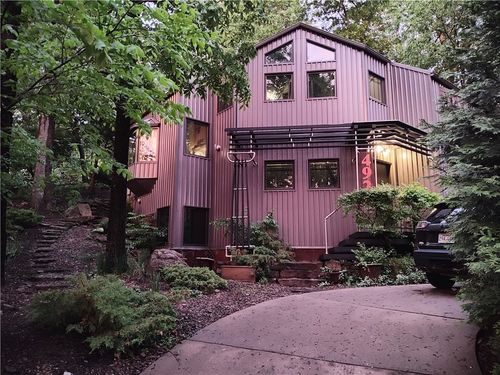 492 Vinson Avenue, Fayetteville, AR, 72701 | Card Image