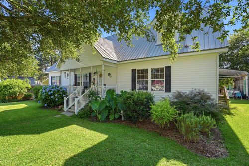 116 Sparrow St, Bonneau, SC, 29431-8551 | Card Image