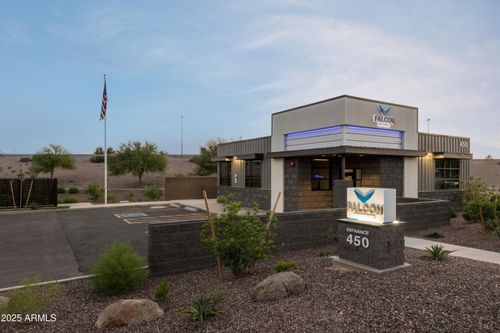 68-450 E Willis Rd, Chandler, AZ, 85286 | Card Image
