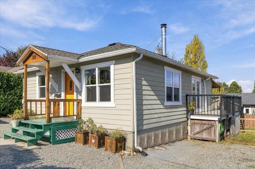 430 Drake St, Nanaimo, BC, V9S2S9 | Card Image