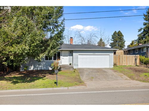 7975 Se Roots Rd, Milwaukie, OR, 97267-4314 | Card Image