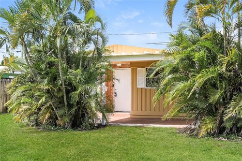 317 Nw 49th St, Oakland Park, FL, 33309-3271 | Card Image