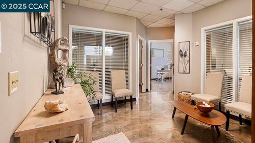 91 91 Gregory Ln #11, Pleasant Hill, CA, 94523 | Card Image