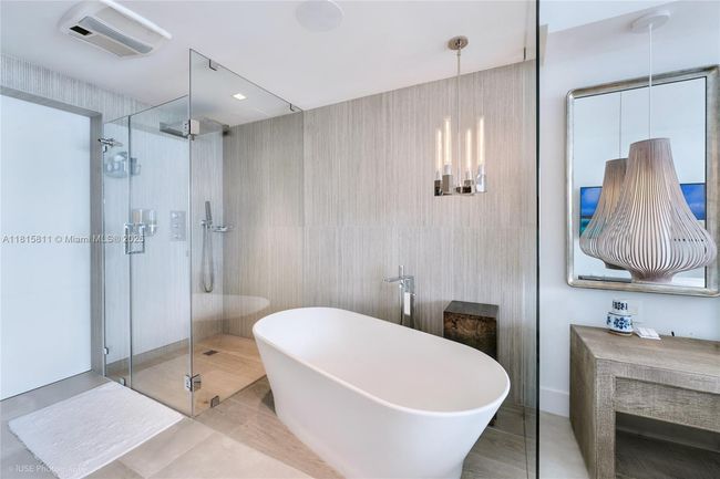 UNIT-4701 - 650 Ne 32 Nd St, Condo with 4 bedrooms, 5 bathrooms and null parking in Miami FL | Image 14