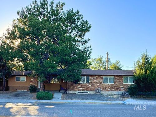 764 S Curtis Rd, Boise, ID, 83705-1807 | Card Image