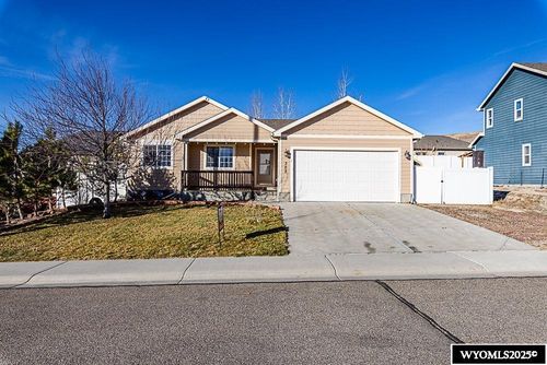 302 Via Assisi Dr, Rock Springs, WY, 82901-6806 | Card Image