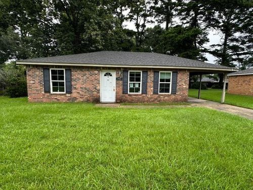 17325 Ashton Ave, Greenwell Springs, LA, 70739-5400 | Card Image