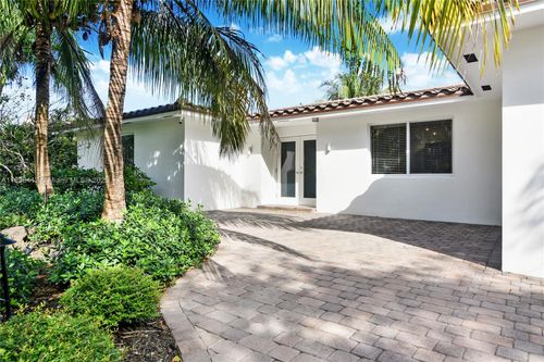 20701 Ne 21st Ct, Miami, FL, 33179-1615 | Card Image