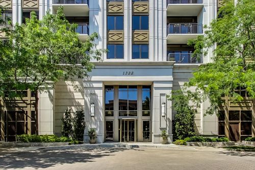 607-1322 S Prairie Ave, Chicago, IL, 60605-3070 | Card Image