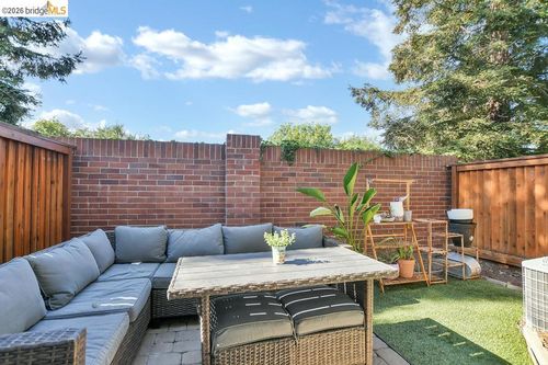 231 Washington Dr, Brentwood, CA, 94513 | Card Image