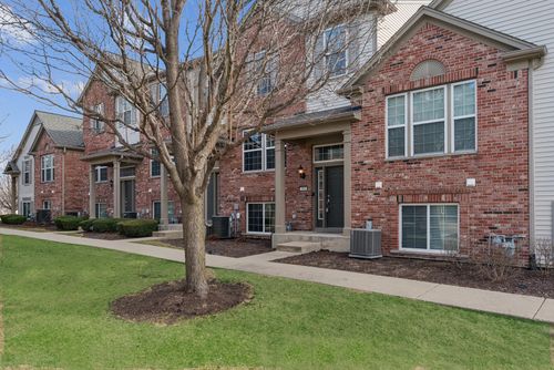 464 Valentine Way, Oswego, IL, 60543-4054 | Card Image