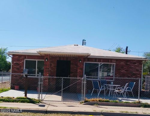 401 N Kinsley Ave, Winslow, AZ, 86047-3621 | Card Image
