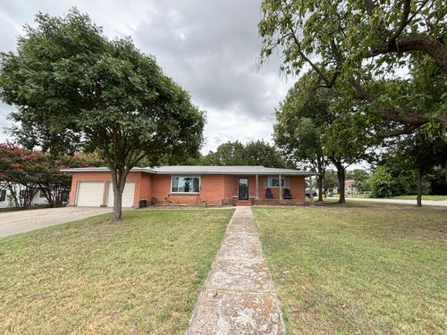 305 Rock St, Bowie, TX, 76230-4404 | Card Image