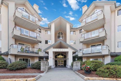 208-45520 Knight Rd, Chilliwack, BC, V2R3Z2 | Card Image
