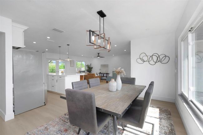 6508 Senegal Palm Way, House other with 3 bedrooms, 2 bathrooms and null parking in APOLLO BEACH FL | Image 8