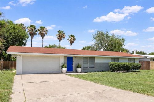 806 Walnut Ave, McAllen, TX, 78501-2166 | Card Image