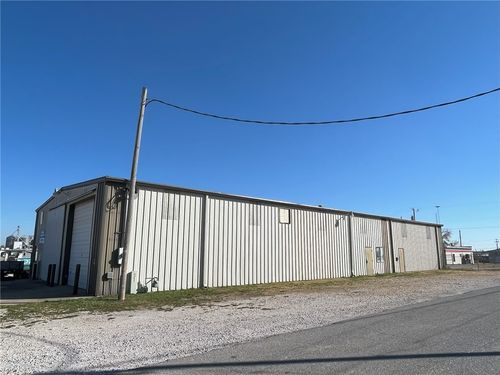 1010 Schmieding Ave, Springdale, AR, 72764-6243 | Card Image