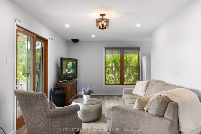 5270 Trafalgar St, House other with 5 bedrooms, 3 bathrooms and 6 parking in Dorchester ON | Image 12