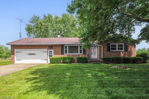 8000 Parks Ave Ne, Alliance, OH, 44601-8743 | Card Image